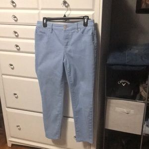 Talbots ankle length stretch Jean size 6 petite.
